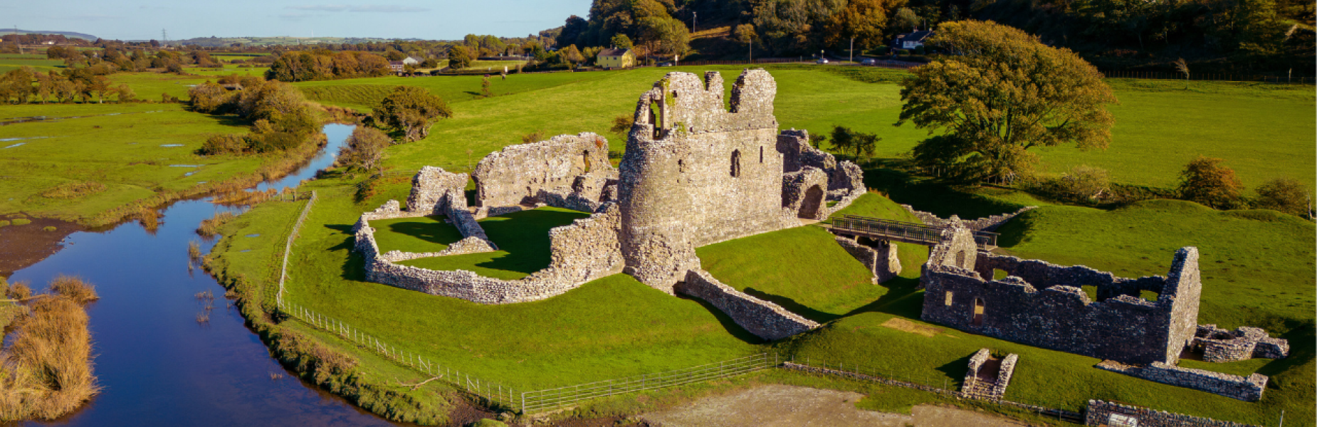 a picture of Ogmore castle